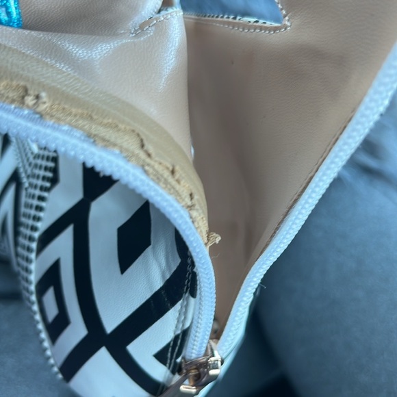 SeXXXy Stiletto Heels w/ Geometric Patterns and Cool Cutouts - Picture 13 of 13